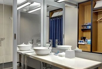 Hotel, Aloft New York Brooklyn