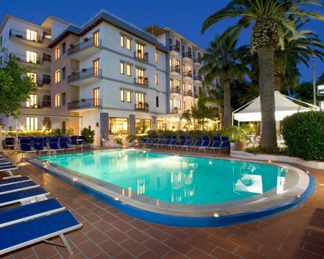 Hotel Caravel-0