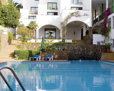 Aparthotel Esquinzo Y Monte del Mar-0