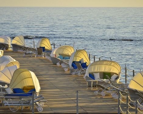 Azura Deluxe Resort & Spa Hotel-1