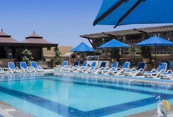 Hotel, Safir