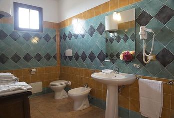 Hotel, Hotel Montiruju