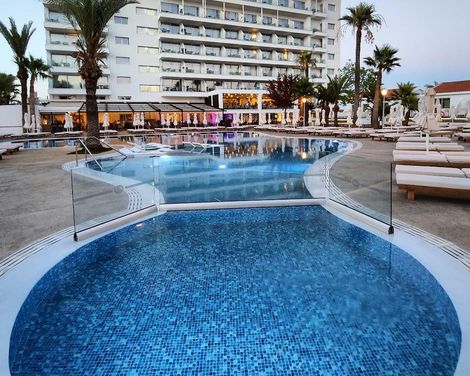 Bohemian Gardens Hotel-1