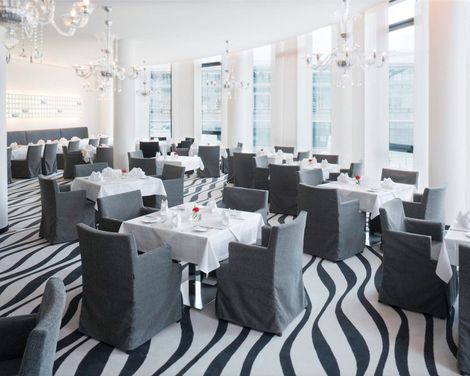 Mövenpick Hotel Stuttgart Airport-4