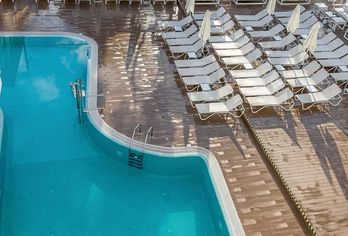Hotel Triton Beach