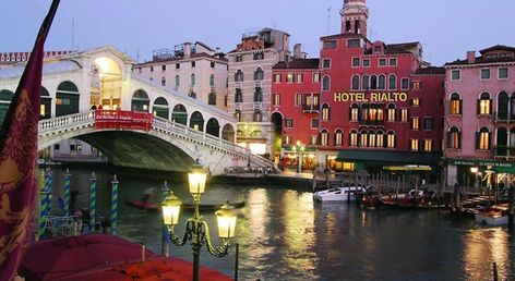 Rialto Hotel