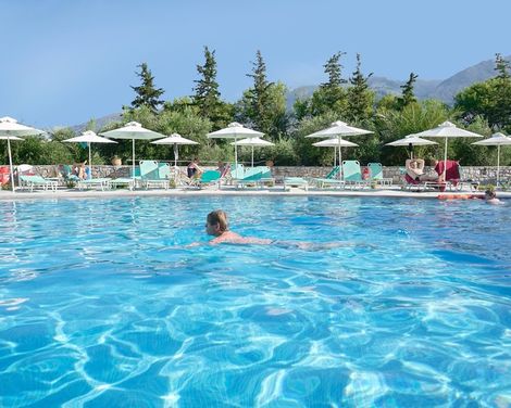 Vardis Olive Garden-3