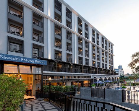 Sawaddi Patong Resort & Spa by Tolani-3