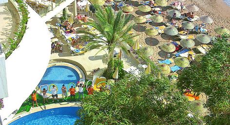 Rubi Hotel
