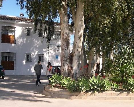 Apartamentos Turísticos La Mundial-3