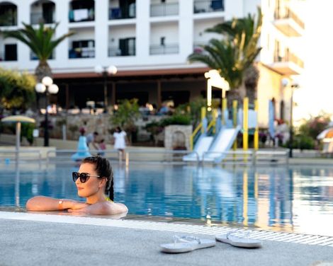 Chrissi Amoudia Hotel-1