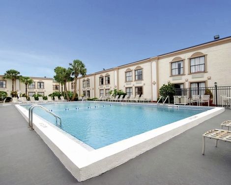 La Quinta Inn by Wyndham Orlando International Drive North-0