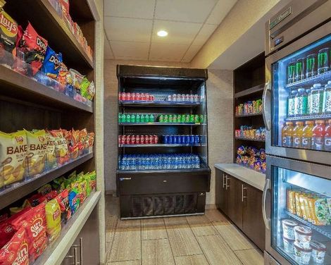 Days Inn & Suites by Wyndham Denver International Airport-2