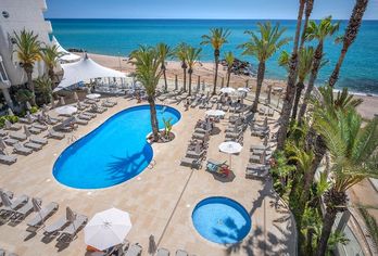 Caprici Beach Hotel & Spa