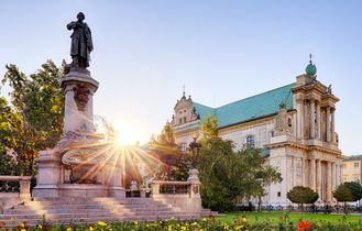 Parkgarten mit Statue