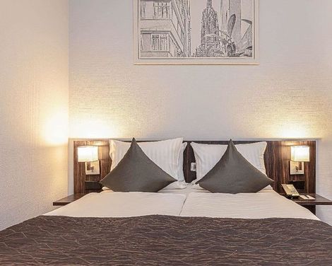 Ramada by Wyndham Frankfurt Central Station-0