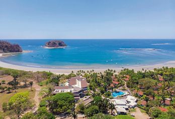 Hotel, Azura Beach Resort