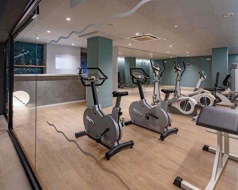 Caprici Beach Hotel & Spa-2