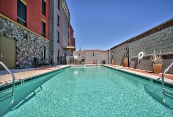 Hotel, Hampton Inn & Suites Scottsdale at Talking Stick