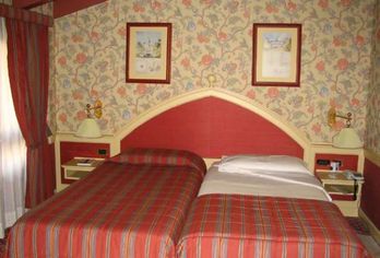 Hotel, IH Hotels Milano Regency