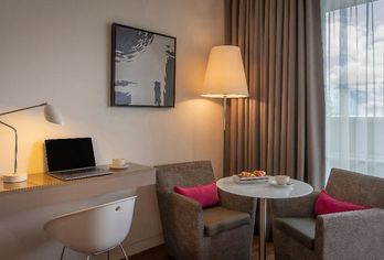 The Gibson Hotel