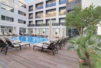 Hotel, Hotel Lero