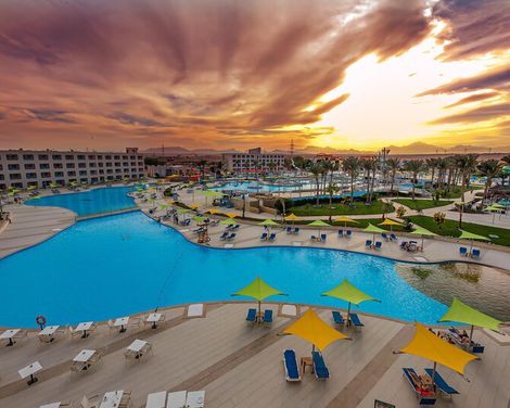 Titanic Resort & Aqua Park-1