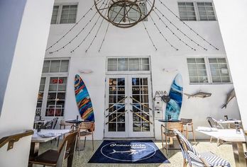 Hotel, Oceanside Hotel