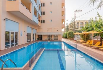 Hotel, Lefkoniko Bay