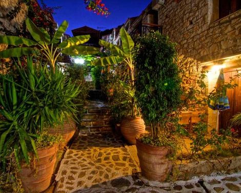 Stone Village Petrino Horio-1