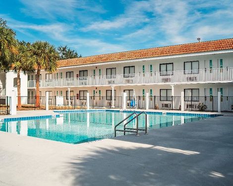 Travelodge by Wyndham Orlando Lake Buena Vista South-2