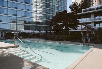 Hotel, Fairmont Pacific Rim