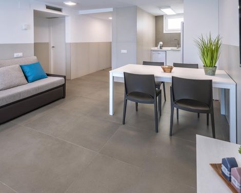 Rentalmar Salou Playa Family Suites & Pool-1