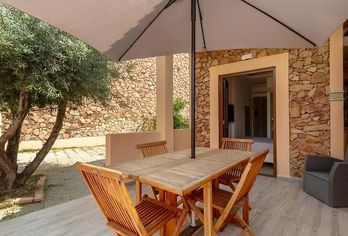 Hotel, Hotel Sa Suergia