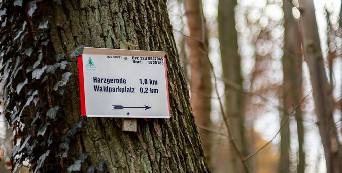 Beschilderung der Wanderwege im Harz Harzgerode