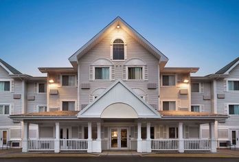 Travelodge Suites by Wyndham Moncton