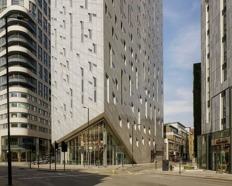 Montcalm East, Autograph Collection-1