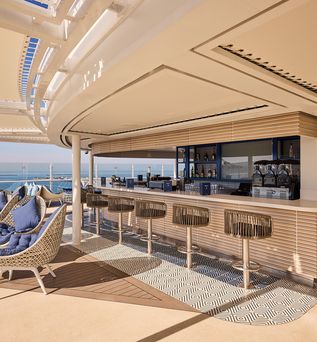 Poolbar auf Mein Schiff Flow