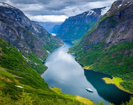 Panorama von einem Fjord 