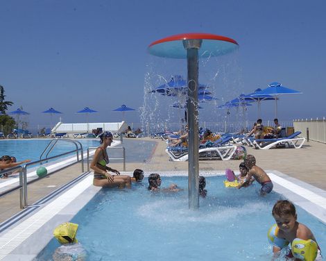 Grand Hotel Holiday Resort-4