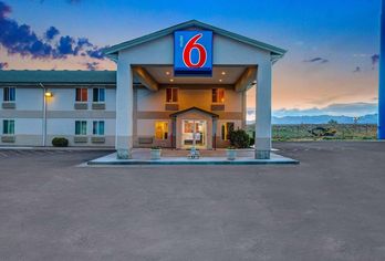 Hotel, Motel 6 Beaver