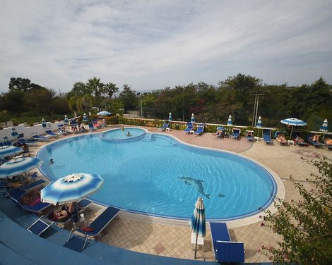 Hotel Villaggio Pineta Petto Bianco-2