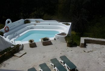 Hotel, Humaina