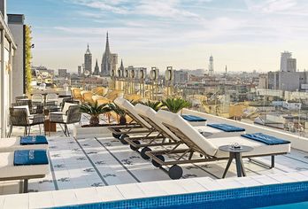 Hotel, H10 Cubik