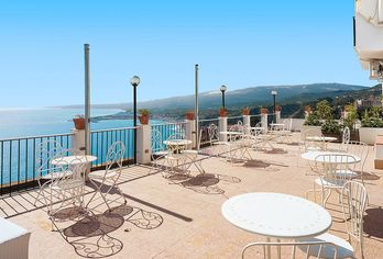 Hotel, Hotel Elios