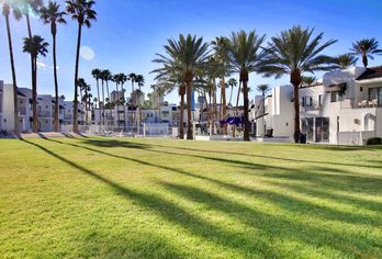 Hotel, Serene A Vegas Resort