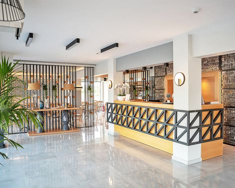 Mythic Summer Hotel -3