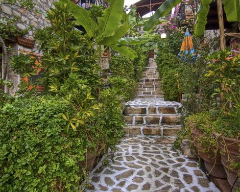 Stone Village Petrino Horio-1