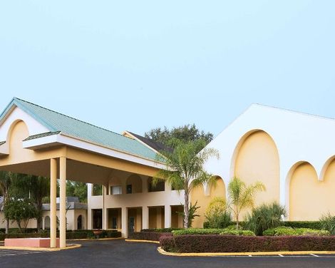 Days Inn by Wyndham Crystal River-3