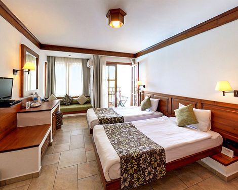 Montana Pine Resort Hotel & Spa-0